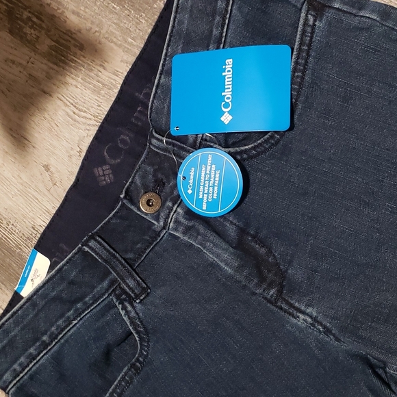 Columbia active fit jeans - Picture 3 of 6